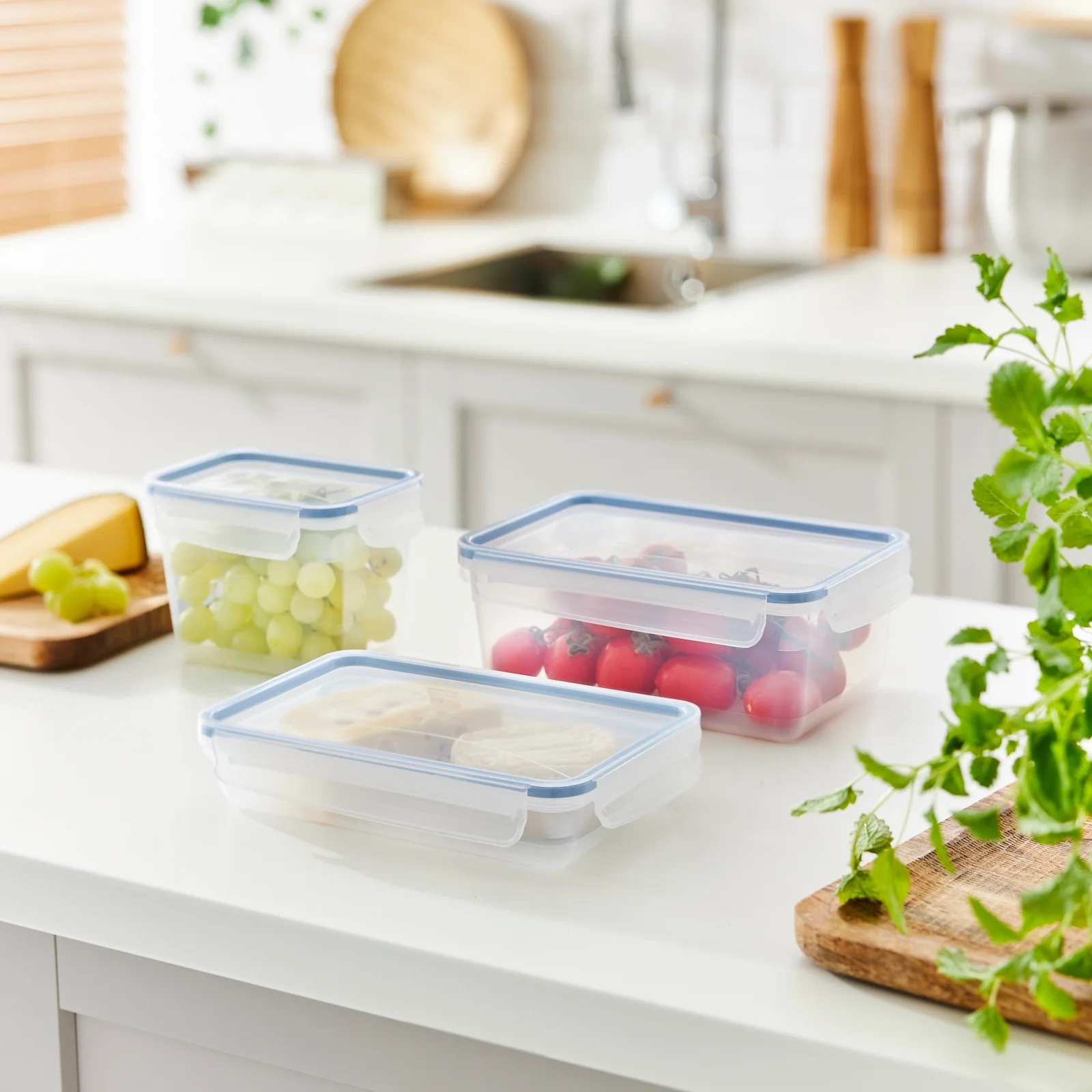 Pojemnik na żywność do lodówki płaski Lunch box CLIC & LOCK 1L - Image 4